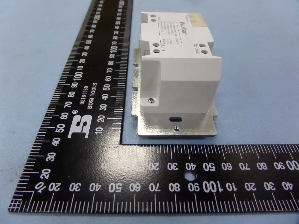 Wall Switch - FCC ID 2ADLSWLCS-S131401 - Nanjing IOT Sensor Technology Co.,Ltd.
