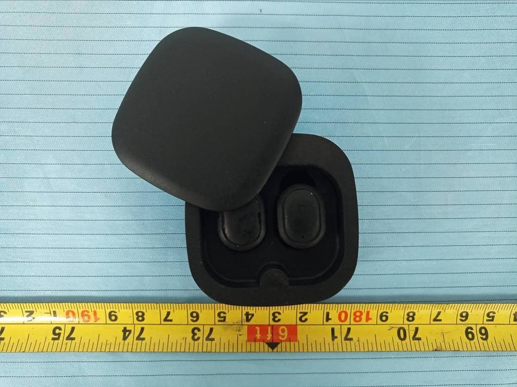 BT TWS RHYTHM EARBUDS AST - FCC ID 2ADM5-EP-0620 - Zeeva International Limited