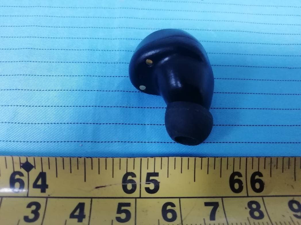 TWS METALLIC BUTTON AST - FCC ID 2ADM5-EP-0630-R - Zeeva International Limited (2)