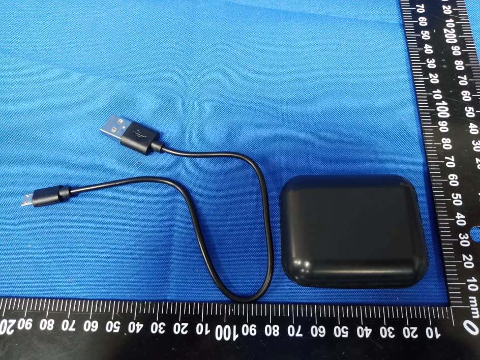 FASHION TWS WITH CHROME - FCC ID 2ADM5-EP-0670 - Zeeva International Limited (2)