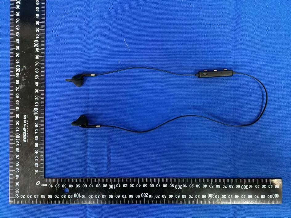BT IN EAR EARBUDS - FCC ID 2ADM5-EP-0683 - Zeeva International Limited