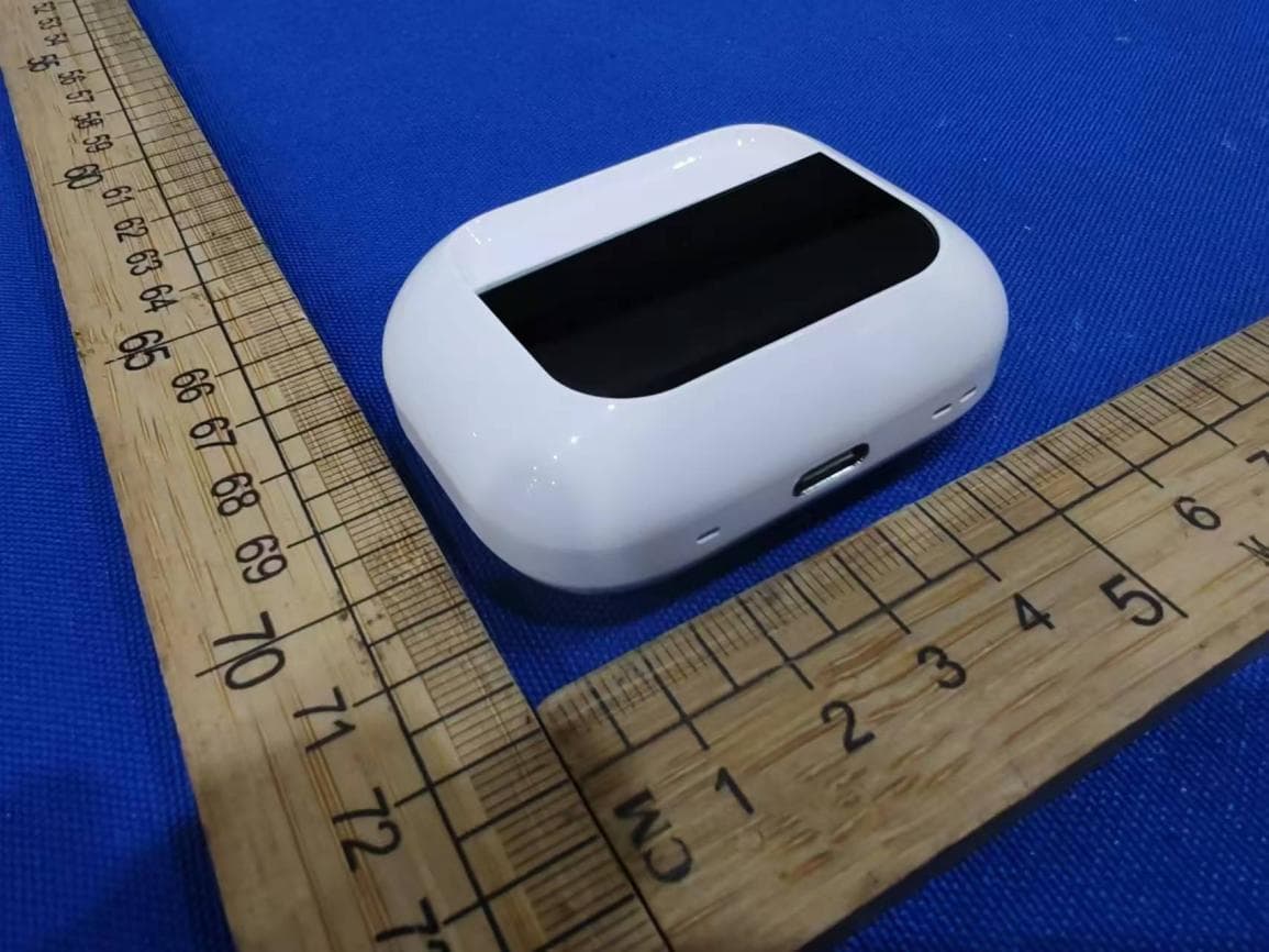 SCREEN TWS - Charging Case - FCC ID 2ADM5-EP-0719-C - Zeeva International Limited (4)