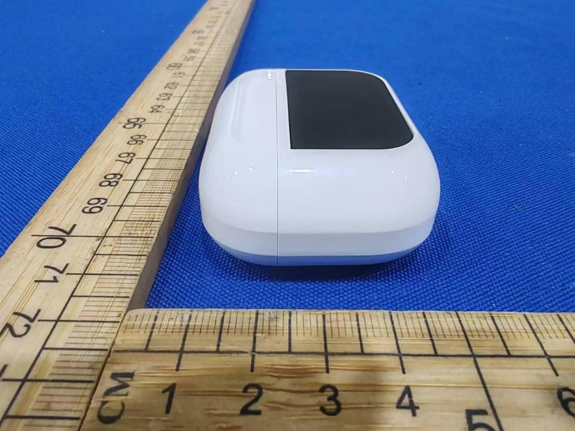 SCREEN TWS - Charging Case - FCC ID 2ADM5-EP-0719-C - Zeeva International Limited (3)
