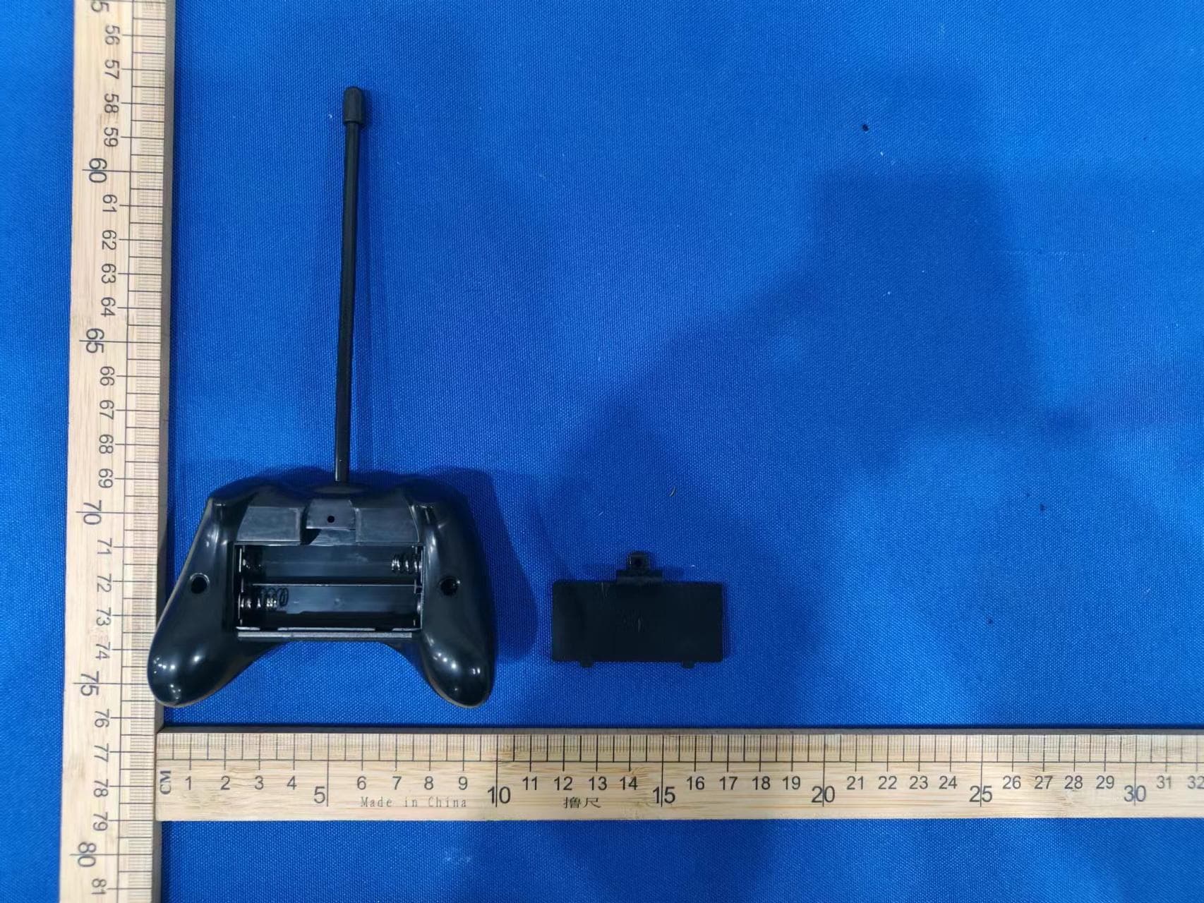 RC Shark - FCC ID 2ADM5-ET-0811 - Zeeva International Limited (2)