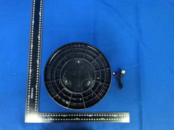 BT LED LANTERN SPEAKER - FCC ID 2ADM5-SP-0213 - Zeeva International Limited (4)