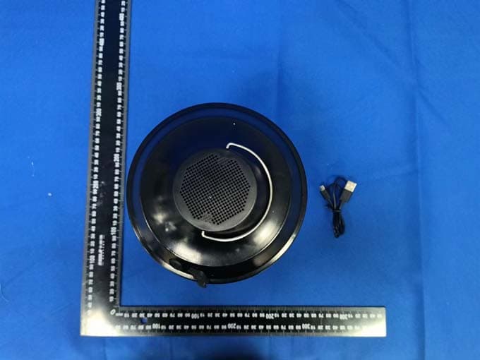 BT LED LANTERN SPEAKER - FCC ID 2ADM5-SP-0213 - Zeeva International Limited (2)