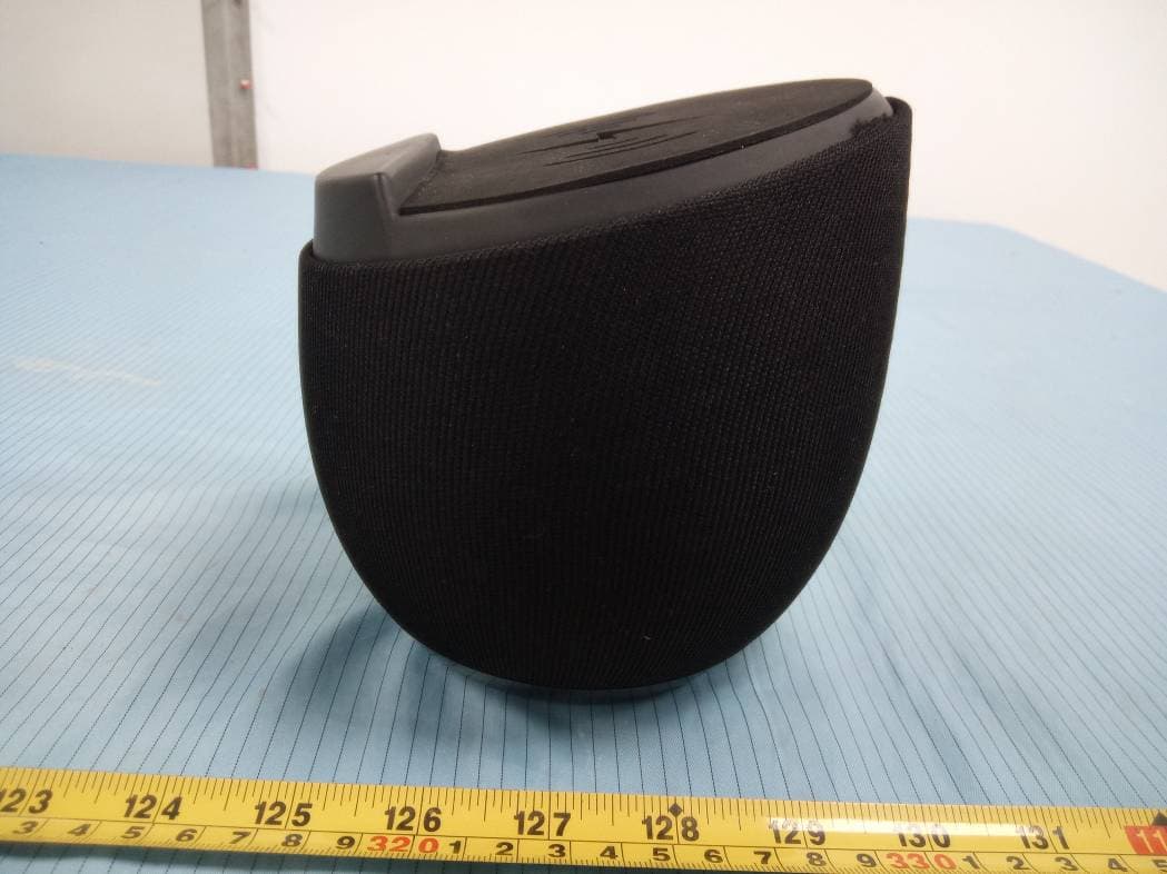 BT WIRELESS CHARGING SPKR - FCC ID 2ADM5-SP-0911 - Zeeva International Limited (2)