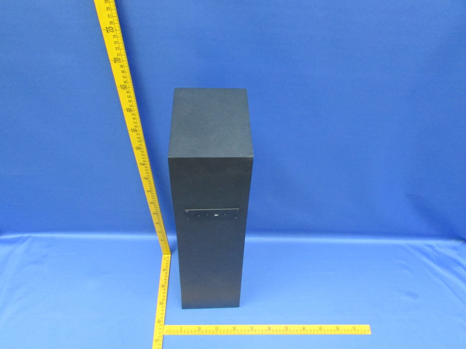 Giant speaker - FCC ID 2ADM5-SP0167 - Zeeva International Limited (2)