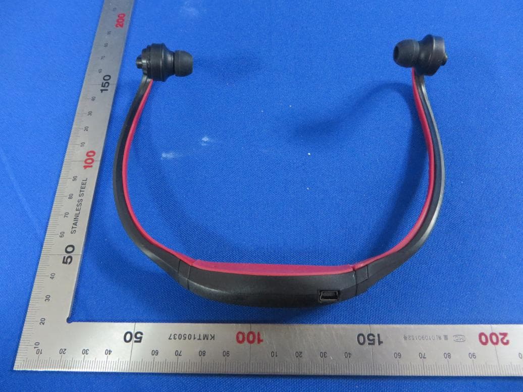 Bluetooth headphone - FCC ID 2ADNIR111 - Worldlinks Communications, L.L.C. (2)