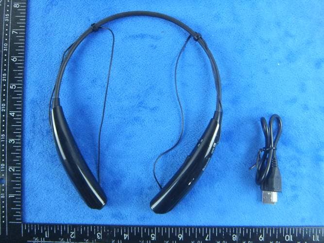 BT EARPHONE - FCC ID 2ADNIR222S - Worldlinks Communications, L.L.C. (2)
