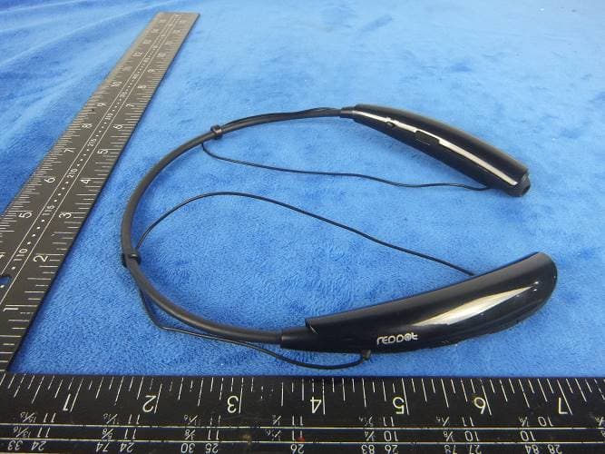 BT EARPHONE - FCC ID 2ADNIR222S - Worldlinks Communications, L.L.C.