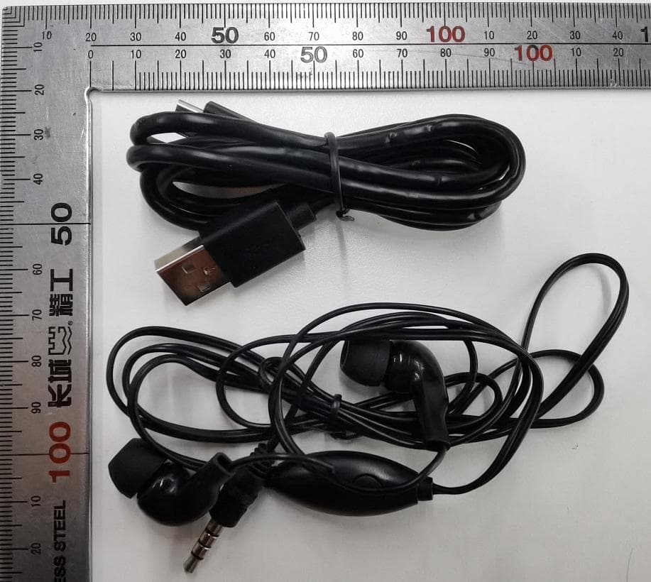 Mobile phone (LTE/WCDMA/GSM/BT/WIFI) - FCC ID 2ADOBHLTE222E - Hisense International Co.,Ltd