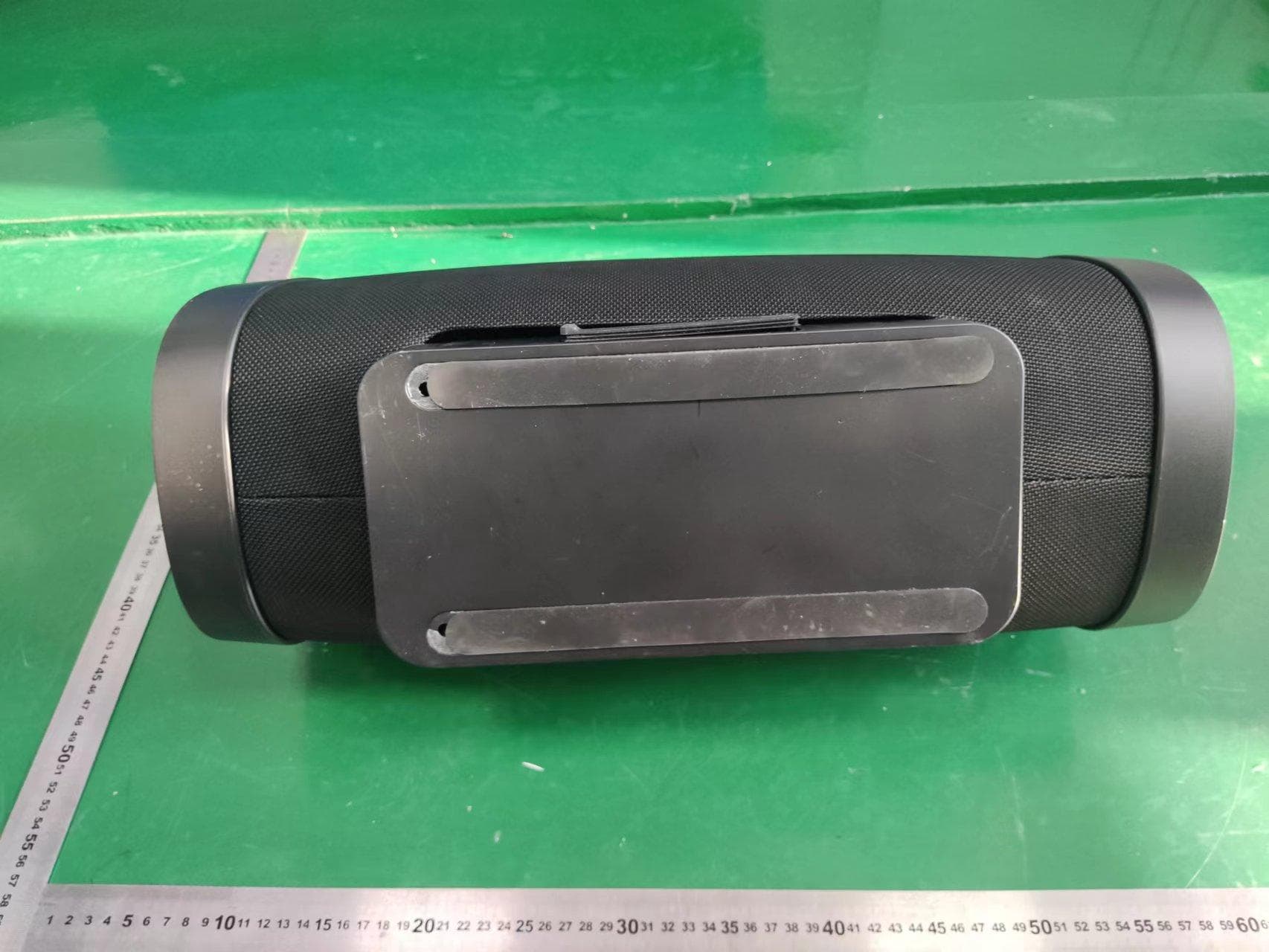 Bluetooth Speaker - FCC ID 2ADOR-G700B - Shenzhen Royqueen Audio Technology Co., Ltd. (3)