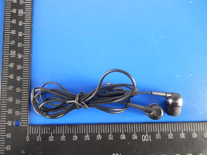 3G MOBILE PHONE - FCC ID 2ADR3U903 - UNNECTO HOLDING LIMITED (1)