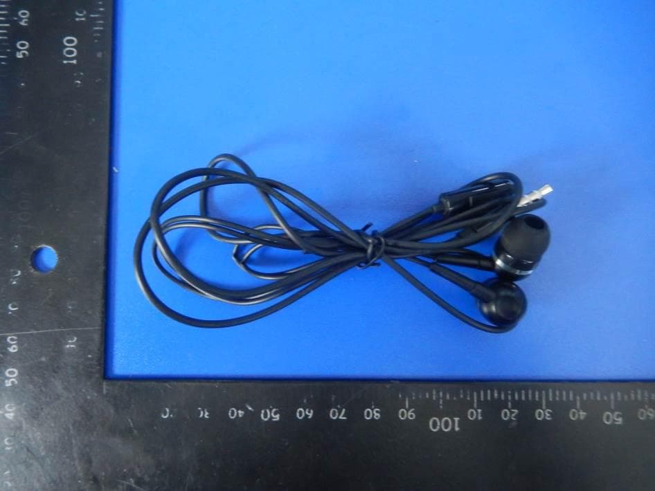 3G Mobile Phone - FCC ID 2ADR3U905-1 - UNNECTO HOLDING LIMITED (2)