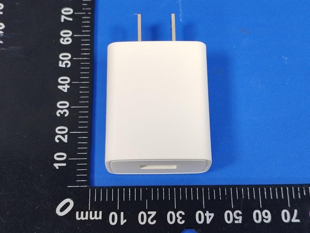 Mobile Phone - FCC ID 2ADR3UE020 - UNNECTO HOLDING LIMITED (5)