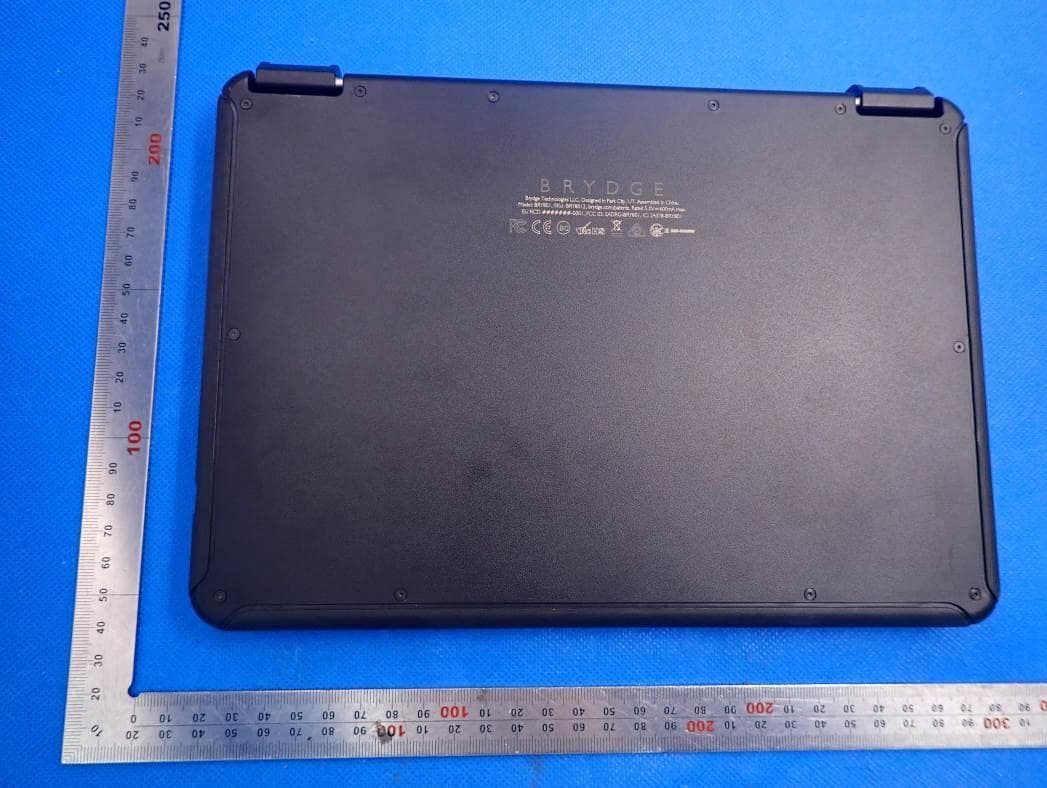 Bluetooth Wireless keyboard - FCC ID 2ADRG-BRY801K - BRYDGE GLOBAL (2)