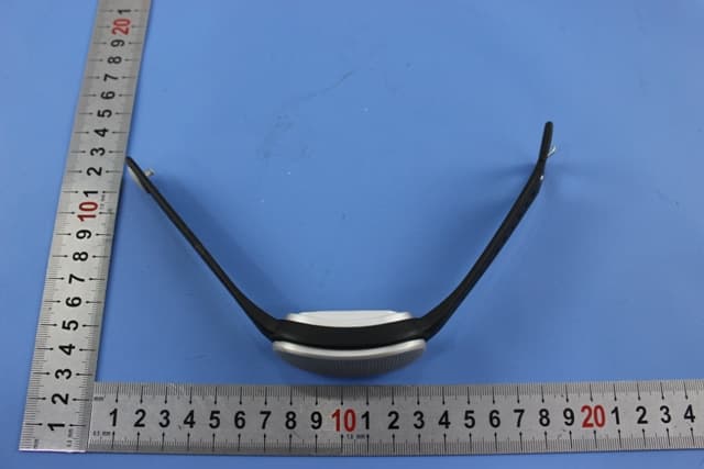 Gobe watch - FCC ID 2ADSYRF07HB1 - Healbe Corporation (3)