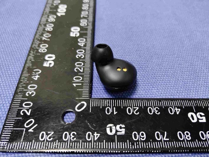 Wireless Bluetooth Earphones - FCC ID 2ADTF-T20P - SPRITE Group Limited (2)