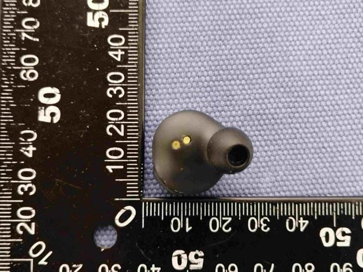 Wireless Bluetooth Earphones - FCC ID 2ADTF-T20P - SPRITE Group Limited (3)