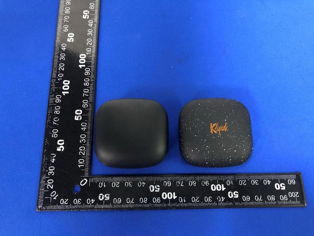 TWS Bluetooth headset - FCC ID 2ADTFT52 - SPRITE Group Limited (2)