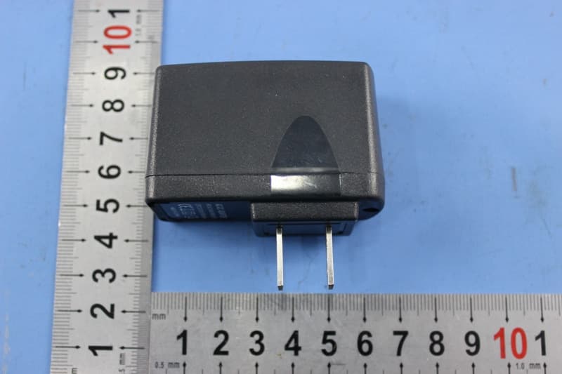 GPS Tracker - FCC ID 2ADTO-PLT-001 - Aspenta international FZ-LLC (3)