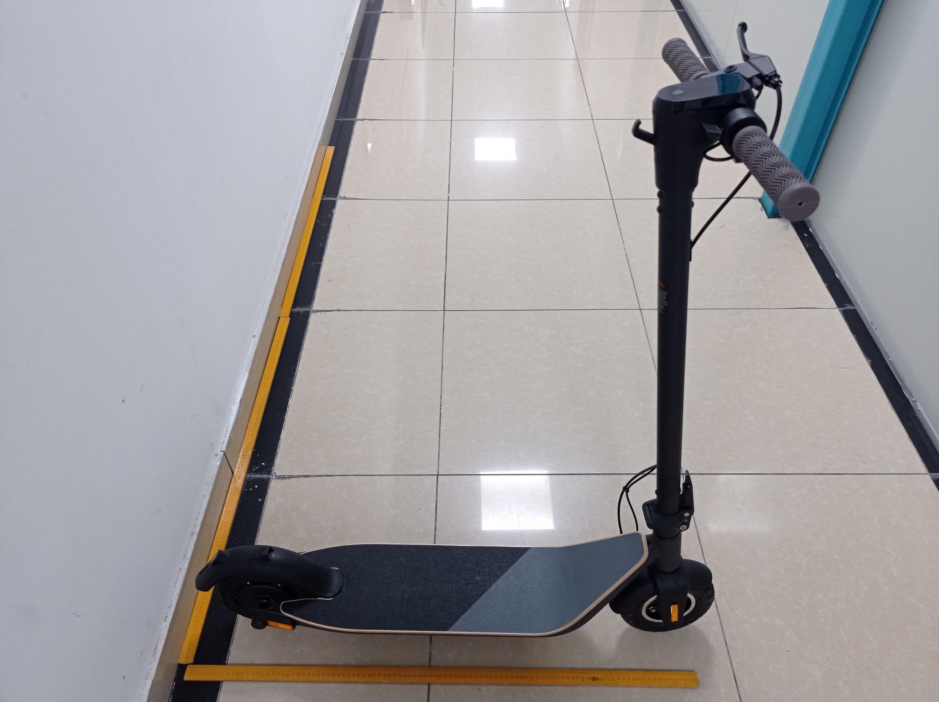 E-scooter - FCC ID 2ADUSA1F - INMOTION TECHNOLOGIES CO., LTD.