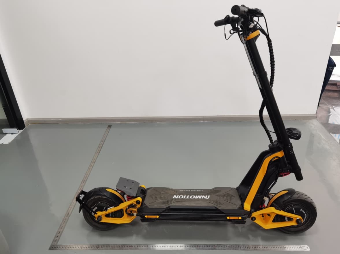 Electric Scooter - FCC ID 2ADUSRS - INMOTION TECHNOLOGIES CO., LTD.