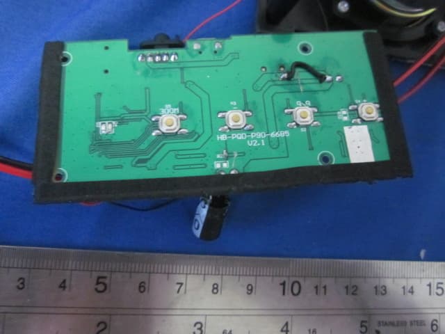 Bluetooth speaker - FCC ID 2ADXM522066MBT - SHENZHEN TEKSUN TECHNOLOGY CO.,LTD (3)