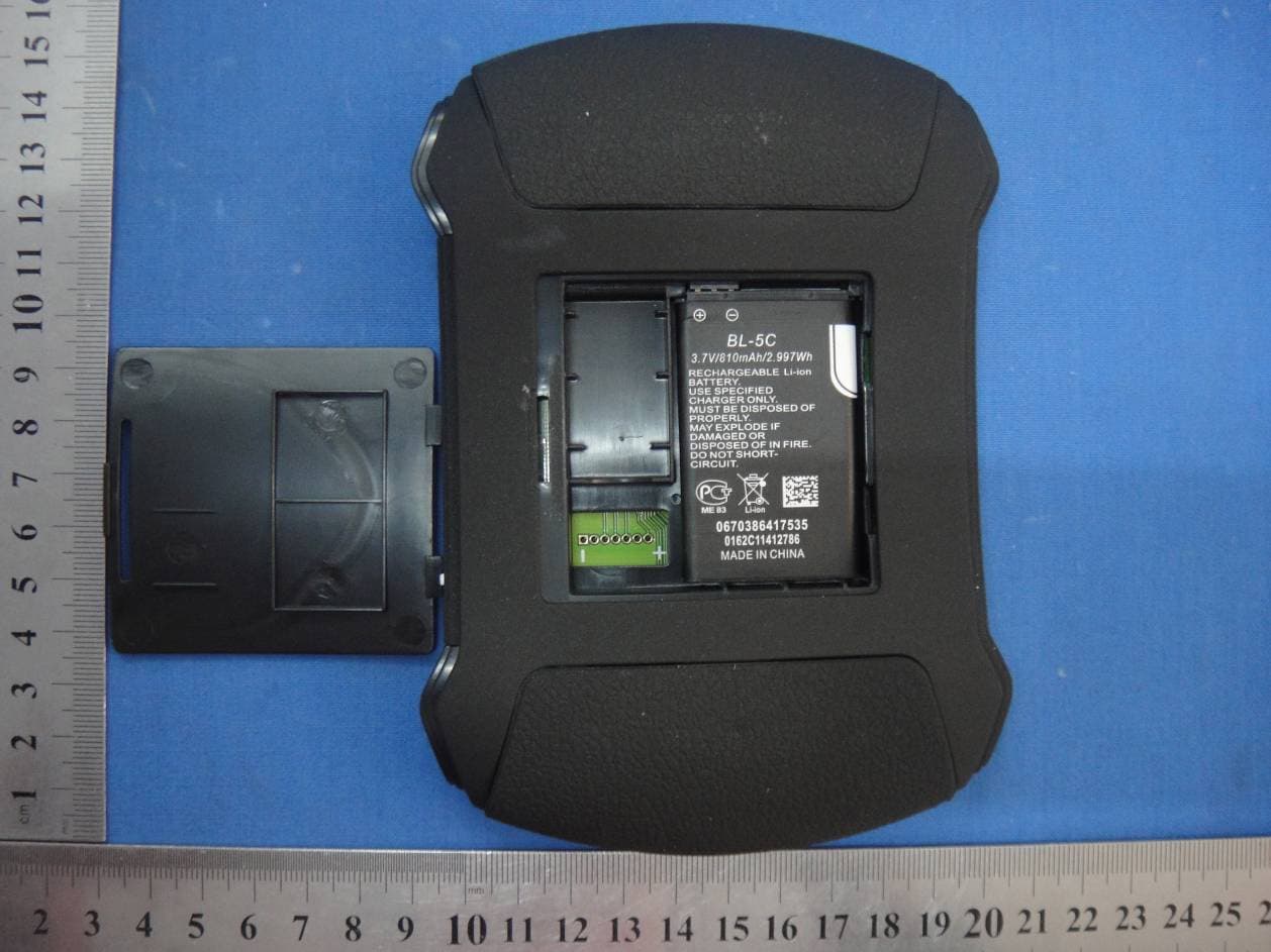Mini wireless keyboard with Touchpad - FCC ID 2ADXPV6 - SHENZHEN RUI YU XIN TECHNOLOGY CO.,LTD (2)