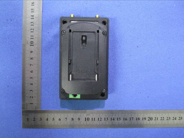 Wireless Video Transmission System - FCC ID 2ADZCHLWH003B - Shenzhen Hollyland Technology Co.,Ltd (3)