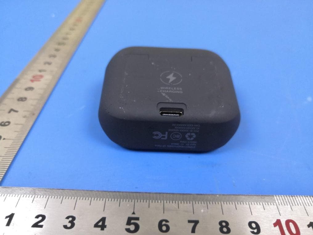 TRUE WIRELESS STEREO EARPHONES - FCC ID 2ADZH-0647 - Dongguan Siyoto Electronics Co., Ltd. (5)