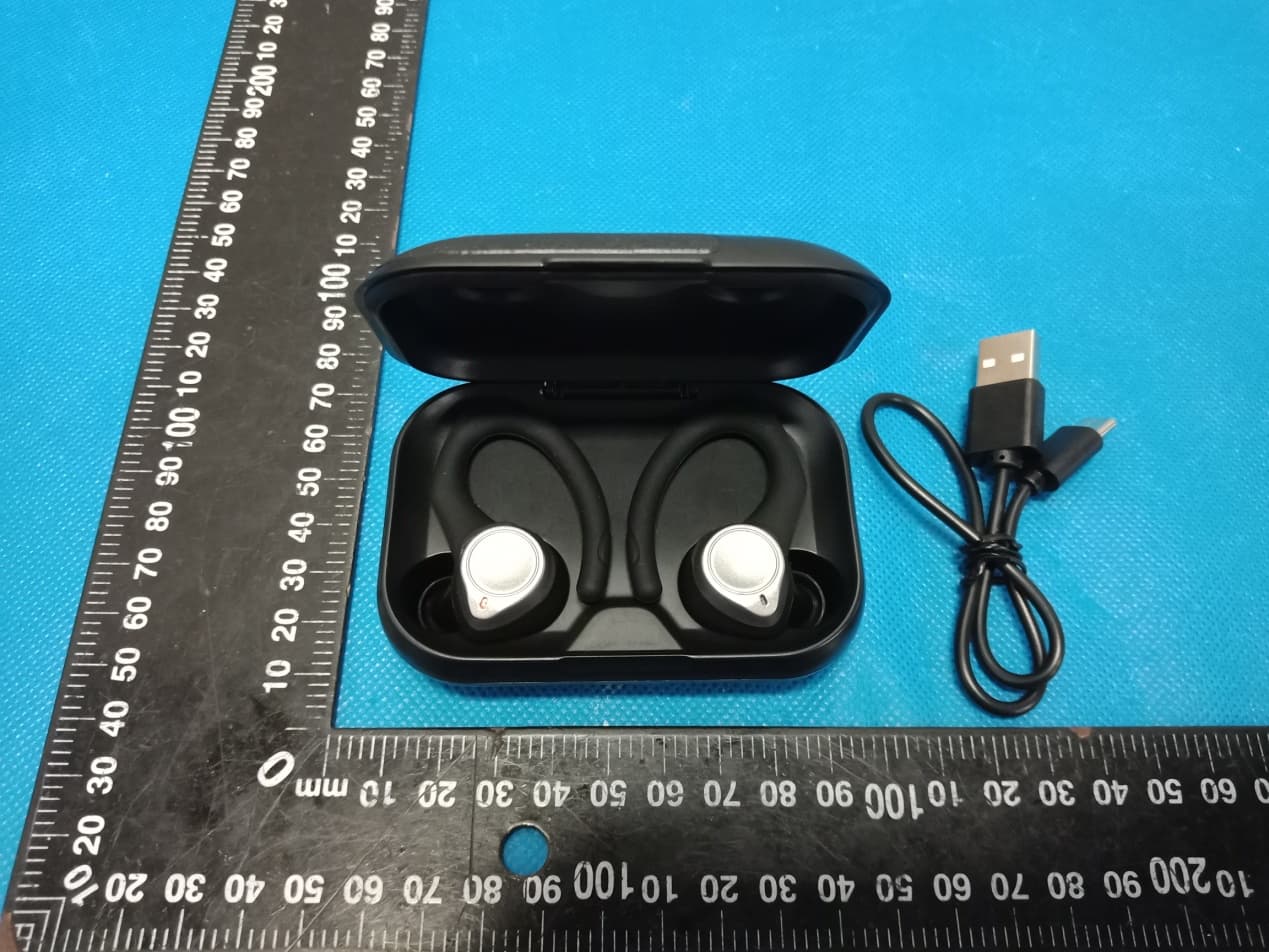 Twin Wireless Earbuds with Charging Case - FCC ID 2AE3CBE1036 - Shenzhen Kinlan Technology Company Limited