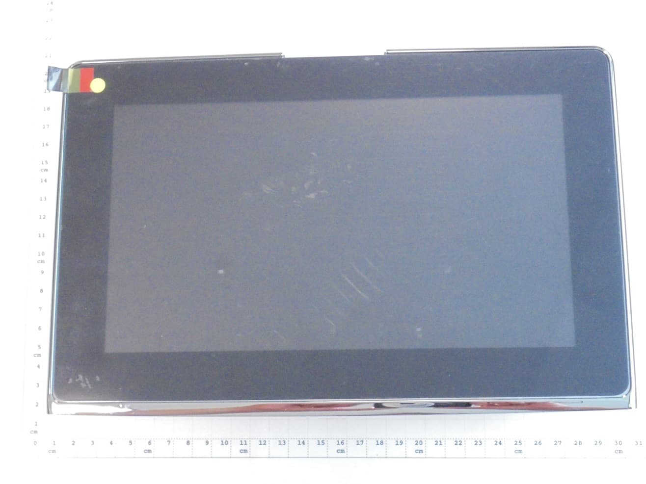Infotainment Slave Controller - FCC ID 2AE5I-ISC10 - Jaguar Land Rover Limited (3)