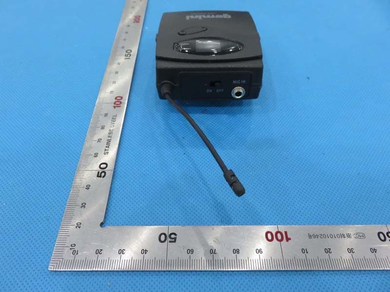 Body-worn Wireless Microphone - FCC ID 2AE6GUHF-6000BP - Innovative Concepts and Design LLC