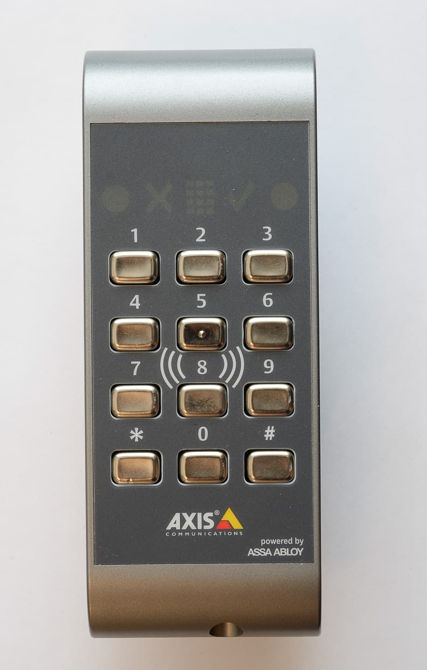 Access Control Card Reader - FCC ID 2AEBUS559696086 - ASSA AB (2)