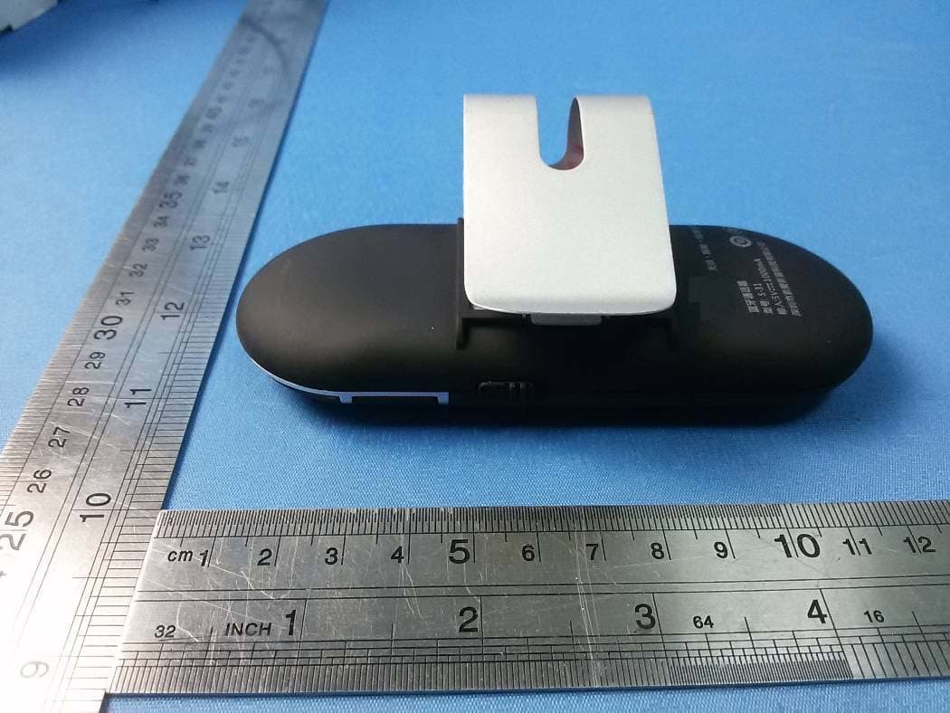 Universal Bluetooth Car Speakerphone - FCC ID 2AECY-S-31 - SHENZHEN SOAIY TECHNOLOGY CO.,LTD (3)