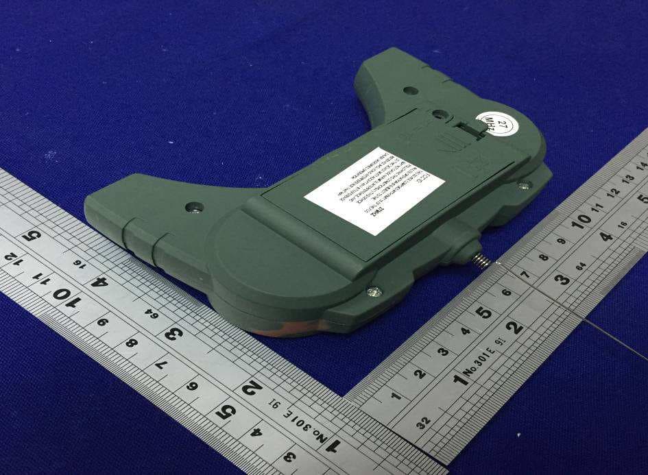 4 CH R/C TANK W/LIGHT - FCC ID 2AECZKS10401000027 - Chenghai Jinjiang Toys (2)
