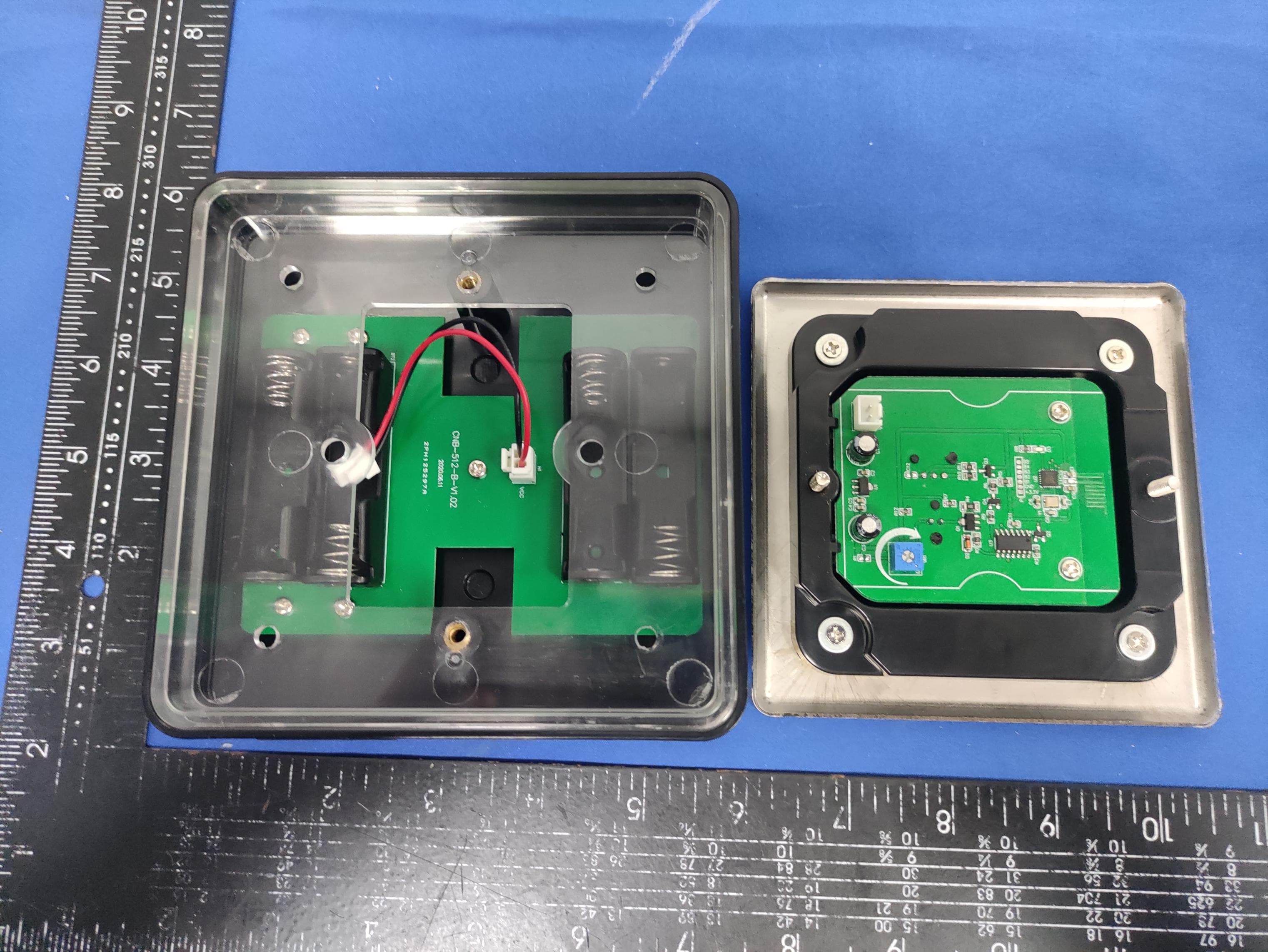 Wireless Battery Powered Touchless Switch - FCC ID 2AED9-RB506 - dormakaba Canada Inc (2)
