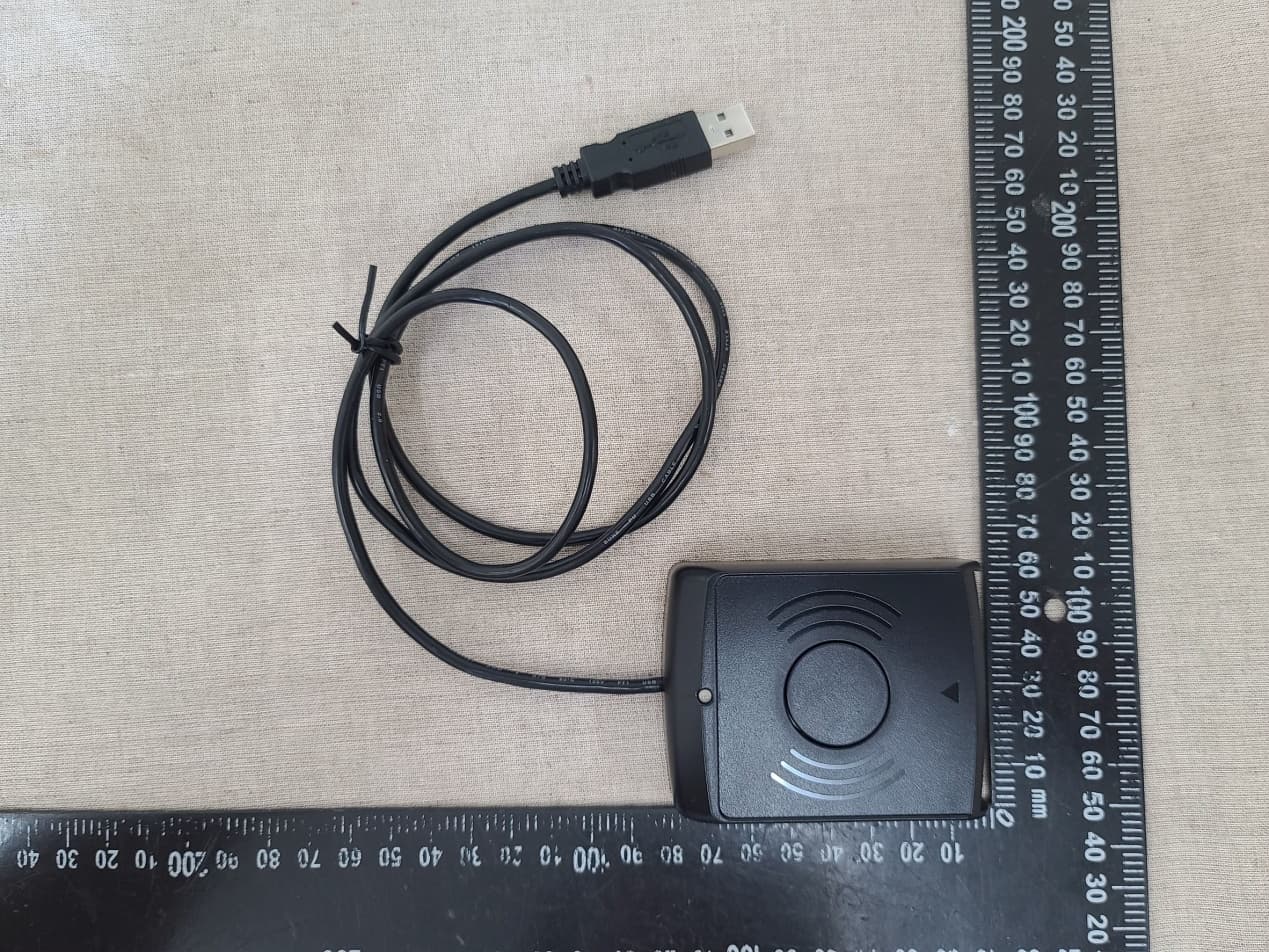NFC DRIVER ID READER/WRITER - FCC ID 2AEDLDR1002020 - ROSCO,INC