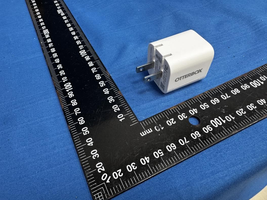 3-in-1 Charging Stand - FCC ID 2AEEV-OBFTC-0202A - Otter Products, LLC.