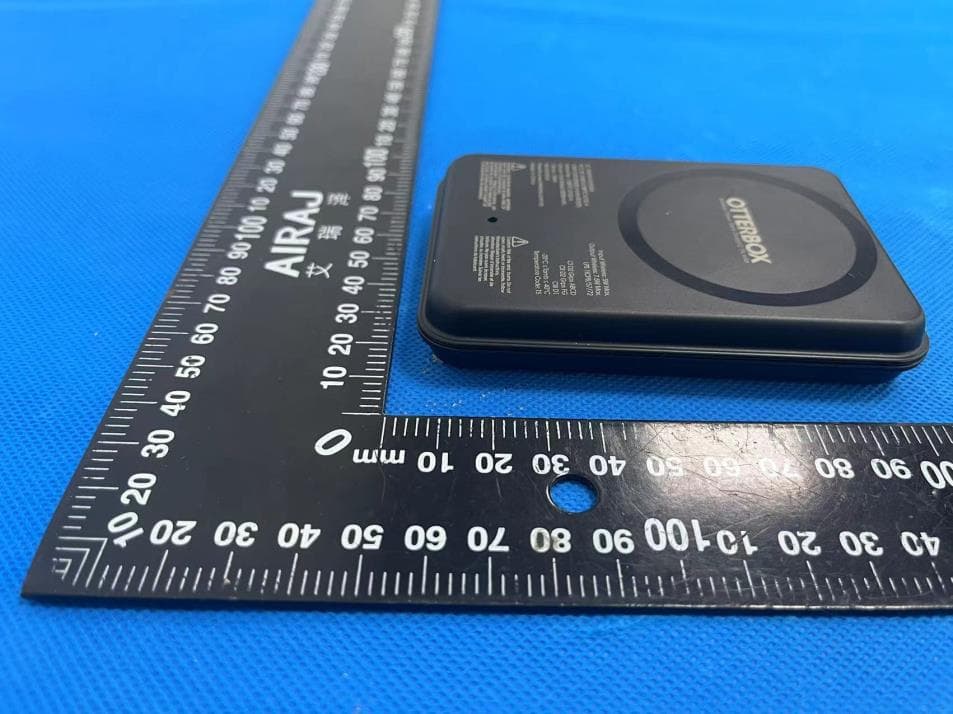 WIRELESS POWER BANK DIVISION 2, 5K mAh - FCC ID 2AEEV-OBFTC0152A - Otter Products, LLC. (5)