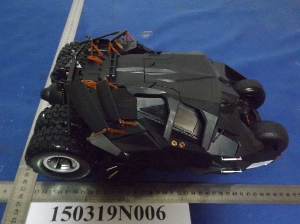 Dark Knight Tumbler RC One Twelfth Scale vehicle - FCC ID 2AEFH-SSRC002 - Soap Studio Company Limited (2)