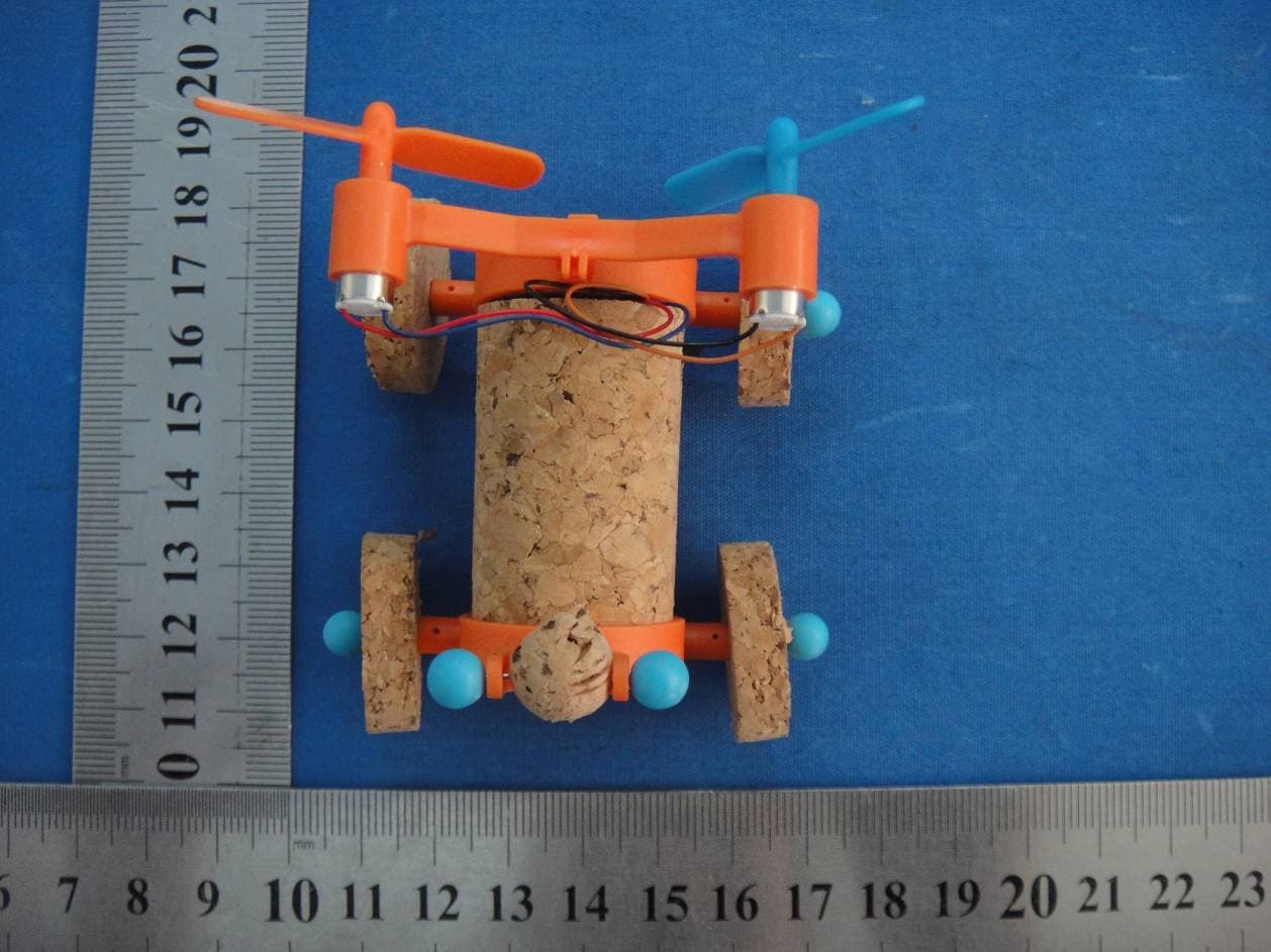 Corky bricks with Bluetooth function - FCC ID 2AEG31311 - Saber Lda. (2)