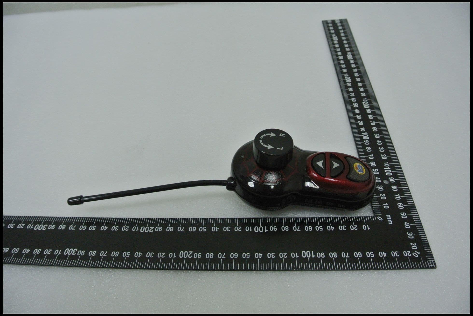 Remote control car toy series - FCC ID 2AEGB754938136 - JINXIN PLASTIC TOYS FACTORY (2)