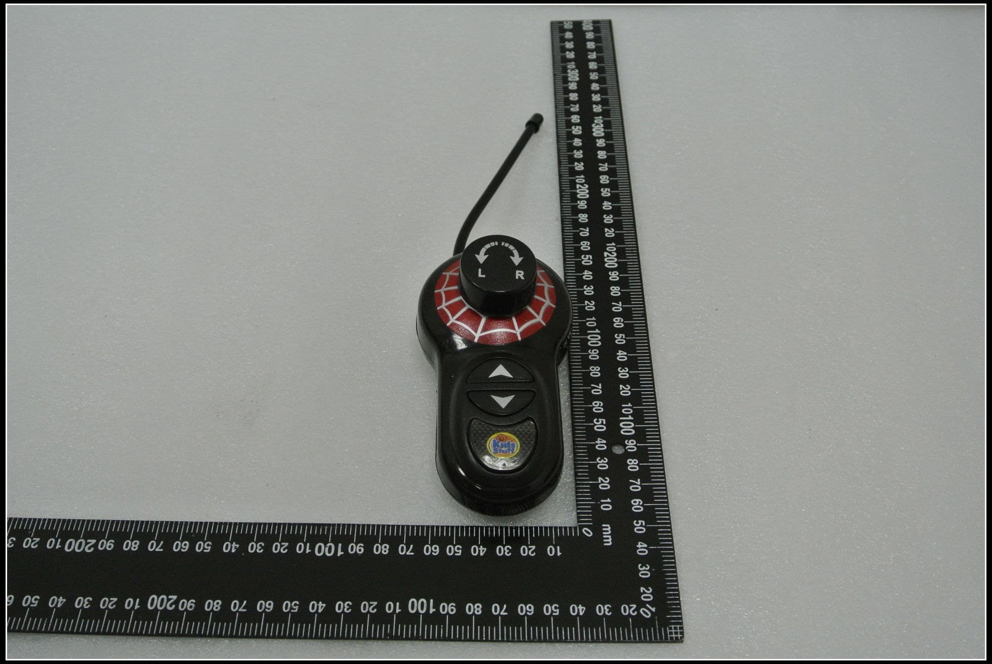 Remote control car toy series - FCC ID 2AEGB754938137 - JINXIN PLASTIC TOYS FACTORY (2)