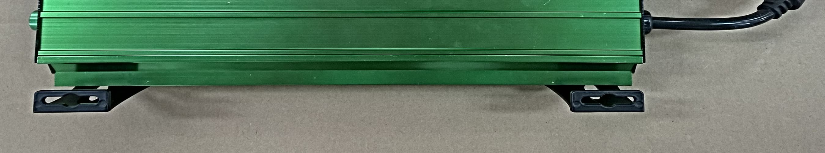 902225 - FCC ID 2AEHV902225 - Sunlight Supply, Inc (2)