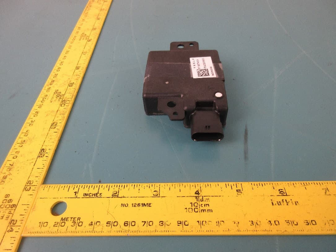 Fascia Endpoint - FCC ID 2AEIM-1613851 - Tesla, Inc (2)