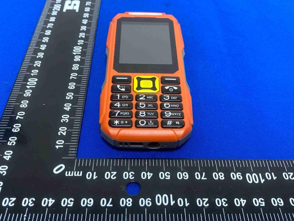 MOBILE PHONE - FCC ID 2AEJAR3 - GSM GLOBE.COM INC (3)