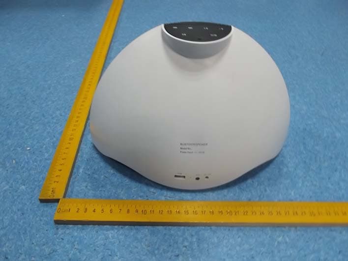 Bluetooth Speaker - FCC ID 2AEKP-Q10 - Xiamen MAXA Engineering Co., Ltd (4)